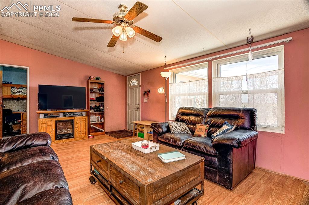 34430 East Jones Road Yoder, CO 80864 - Photo 4 of 41 Home Offers 3 bedrooms, 2 Bathrooms, Ceiling Fans and Central A/C