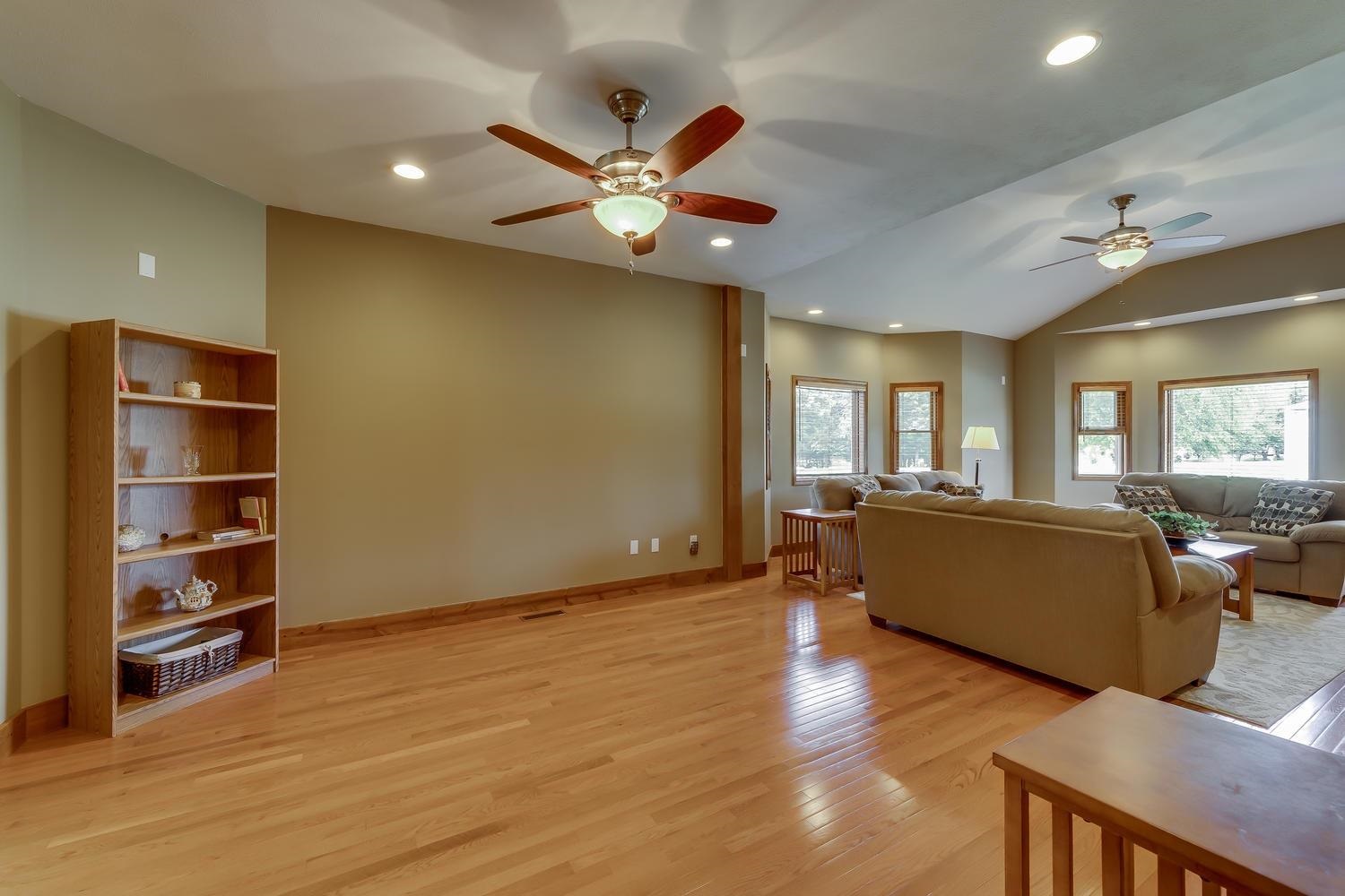 2901 North Fail Road La Porte, IN 46350 - Photo 15 of 26 Gallery Image 15