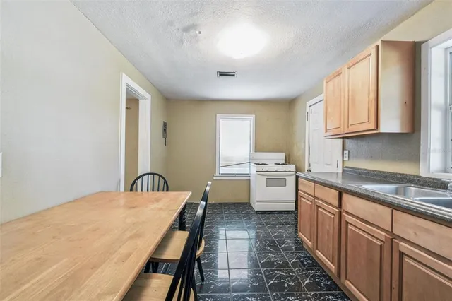 $399,000 | 329 West Bay Street, Winter Garden, FL 34787