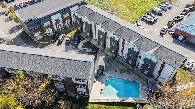 $1,975 | 1450 Stockyard Place, Chattanooga, TN 37408