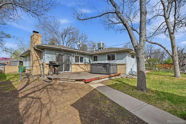 $635,000 | 1042 South Holland Court, Lakewood, CO 80226
