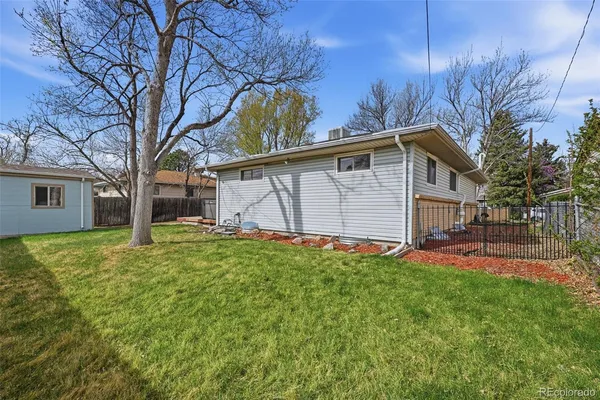 $635,000 | 1042 South Holland Court, Lakewood, CO 80226