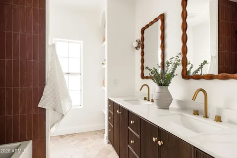 $1,200,000 | 3620 East Coconino Place, Phoenix, AZ 85044