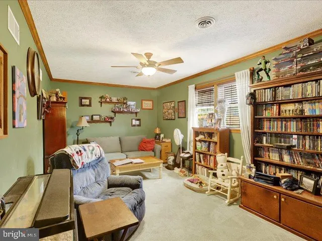 $375,000 | 118 Baker And Russell Drive, Shippensburg, PA 17257