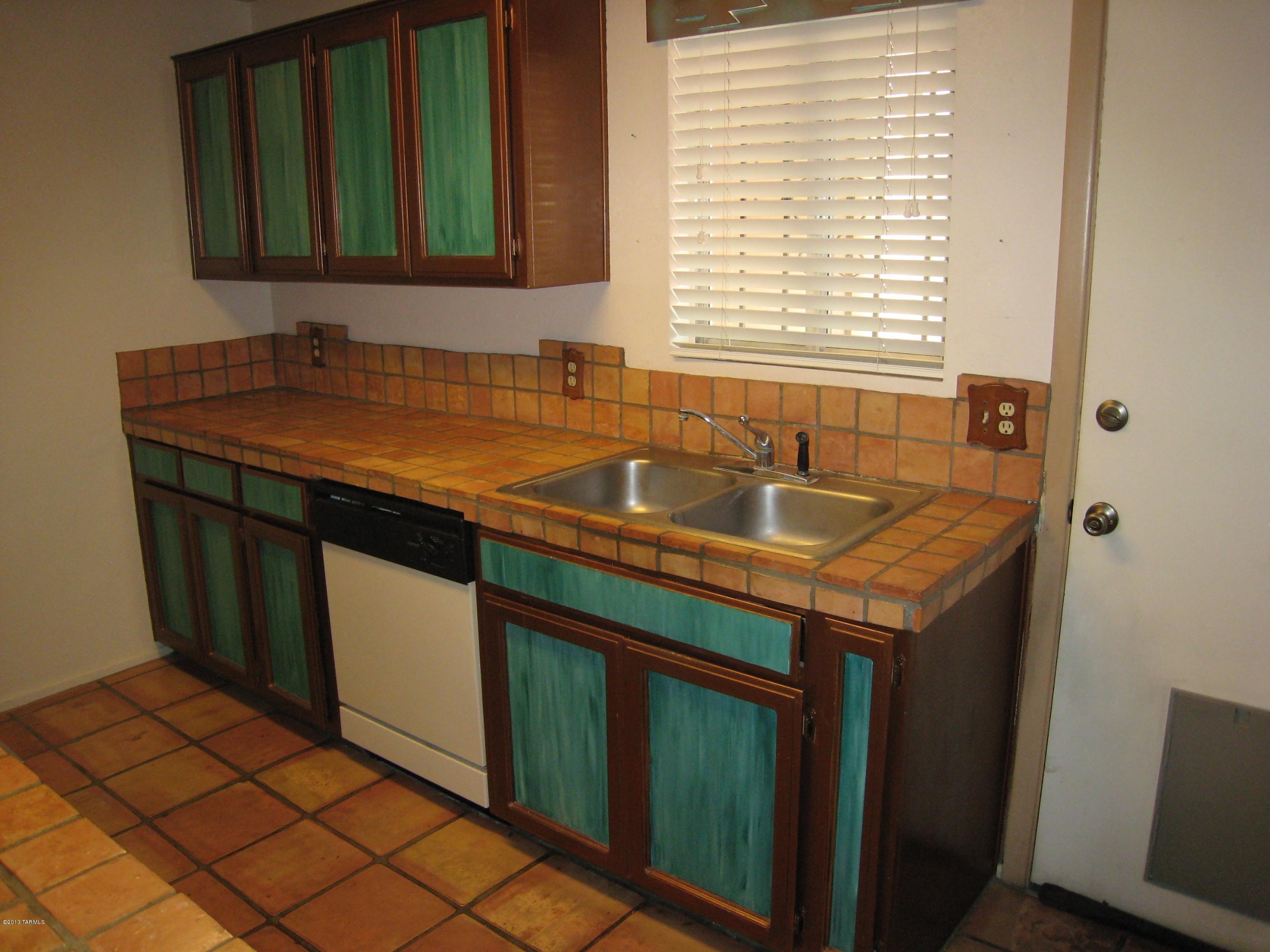 4317 East Allison Road Tucson, AZ 85712 - Photo 3 of 12
