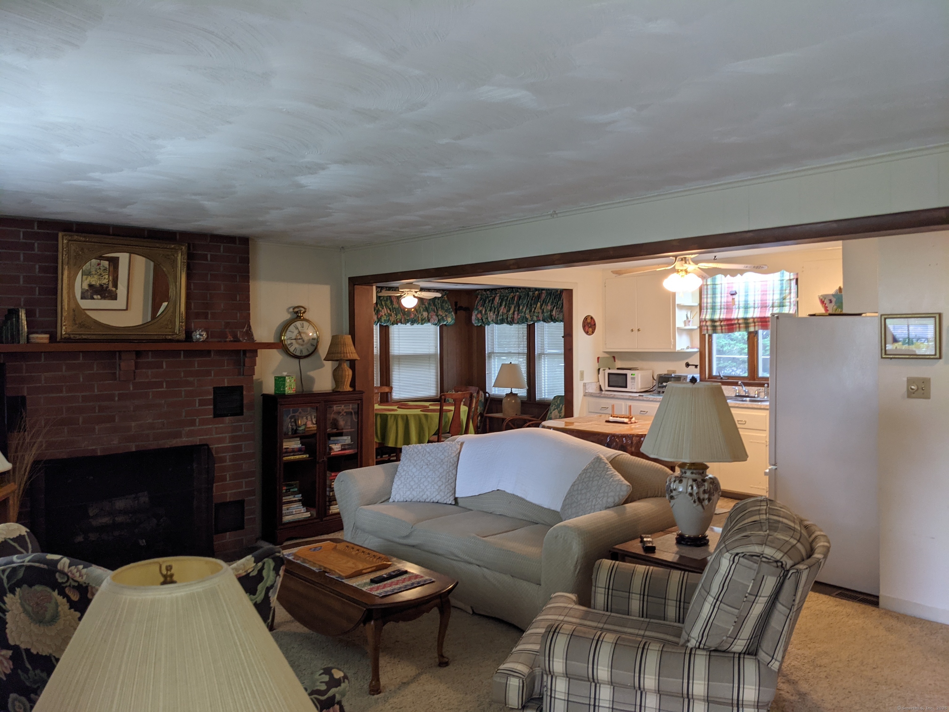 89 Grove Beach Road South Westbrook, CT 06498 - Photo 3 of 24