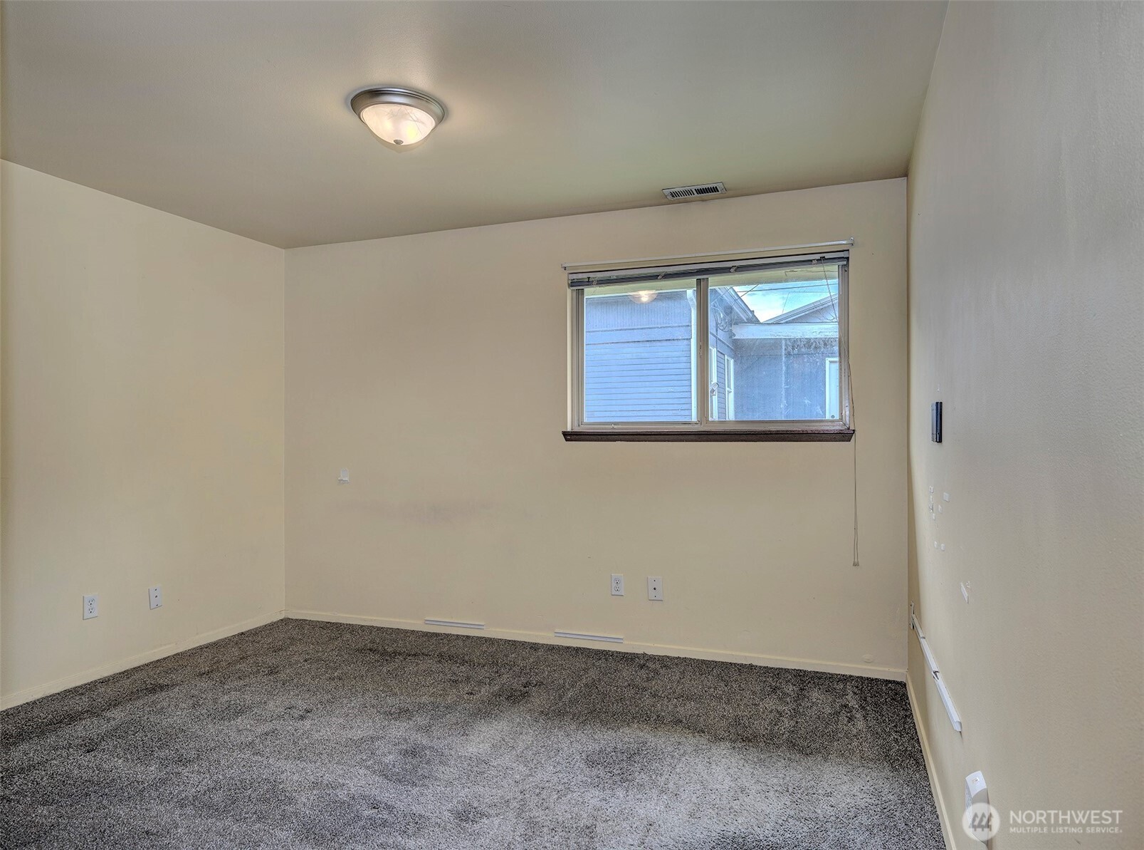 2707 18th Street Everett, WA 98201 - Photo 16 of 18