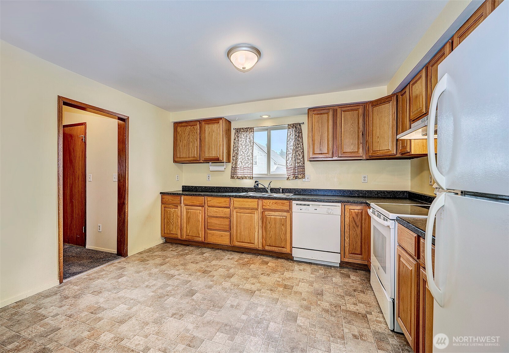 2707 18th Street Everett, WA 98201 - Photo 7 of 18