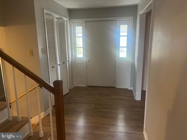 10038 Pleasant View Drive Hagerstown, MD 21740 - Photo 4 of 28 a view of entryway with wooden floor