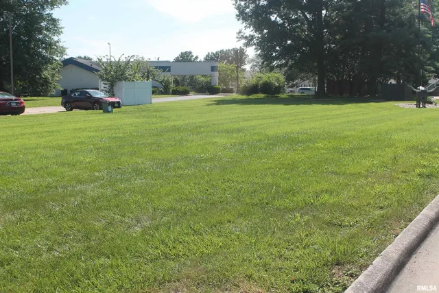 $69,000 | 1160 A North Cedar Court, Carbondale, IL 62901