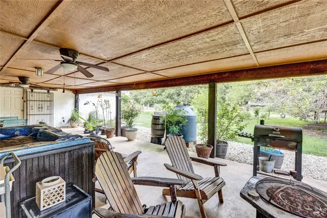 $599,000 | 18700 San Marcos Highway, Martindale, TX 78655