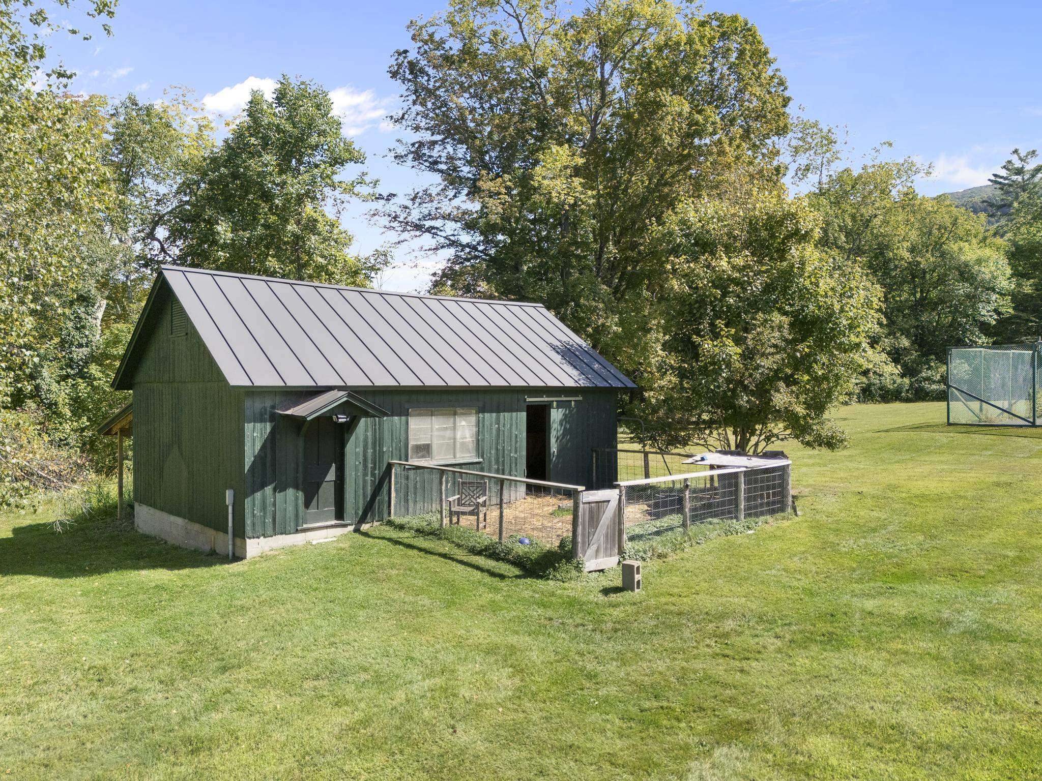 1182-1184 East Manchester Road Manchester, VT 05255 - Photo 7 of 10