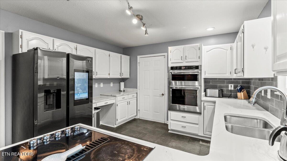 10036 Double Tree Road Knoxville, TN 37932 - Photo 8 of 52 Gallery Image 8