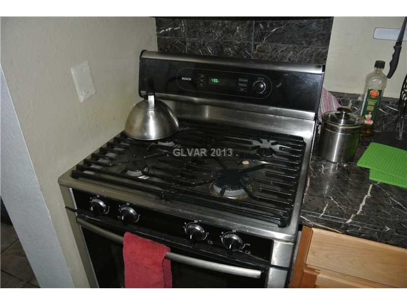 154 Ivy Street Henderson, NV 89015 - Photo 13 of 13 Kitchen.