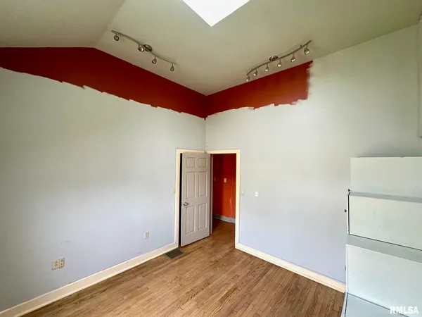 $75,000 | 223 Hardin Avenue, Jacksonville, IL 62650