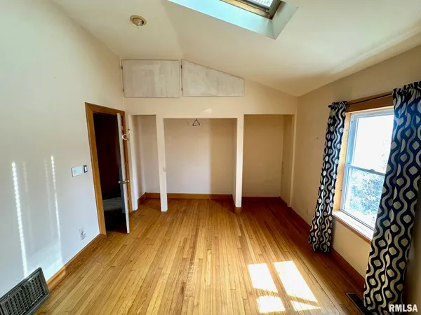 $75,000 | 223 Hardin Avenue, Jacksonville, IL 62650