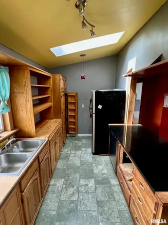 $75,000 | 223 Hardin Avenue, Jacksonville, IL 62650