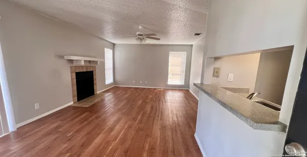 $1,195 | 806 Station Street, Unit 1, Converse, TX 78109