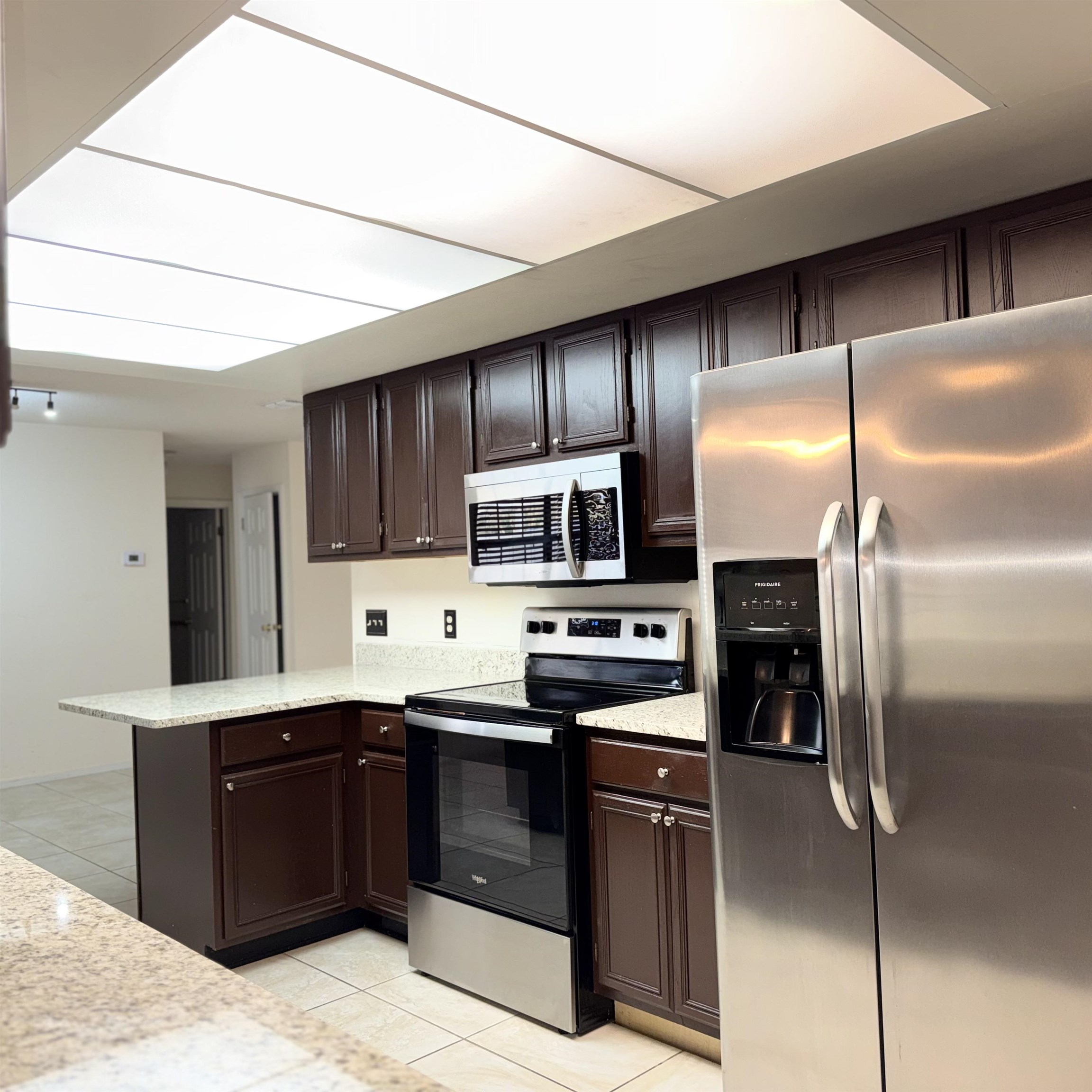 522 West Amanda Avenue Foley, AL 36535 - Photo 14 of 42 Kitchen