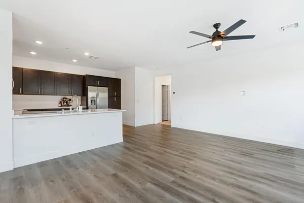 $375,000 | 5301 East Commerce Way, Unit 26101, Sacramento, CA 95835