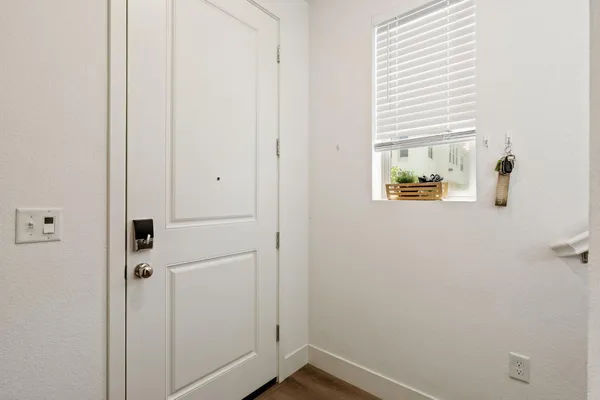 $375,000 | 5301 East Commerce Way, Unit 26101, Sacramento, CA 95835