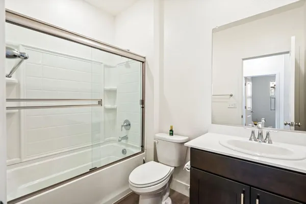 $375,000 | 5301 East Commerce Way, Unit 26101, Sacramento, CA 95835