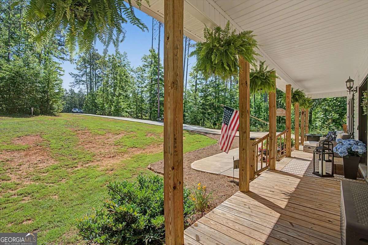 1381 Star Point Road Carrollton, GA 30116 - Photo 9 of 56
