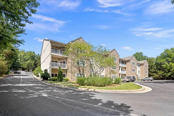 $255,000 | 1410 North Coalter Street, Staunton, VA 24401