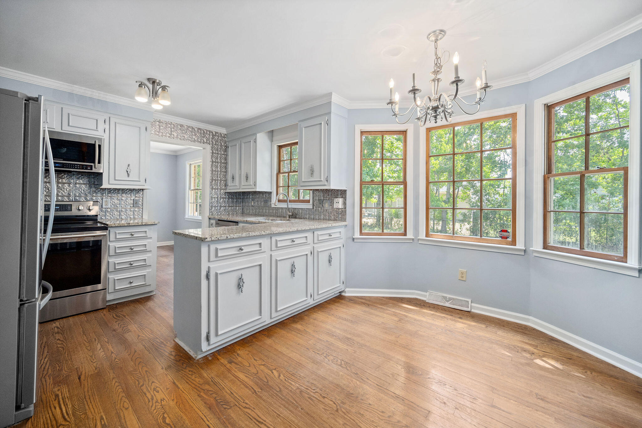 8152 Waltham Road North Charleston, SC 29406 - Photo 11 of 27 Eat in Kitchen
