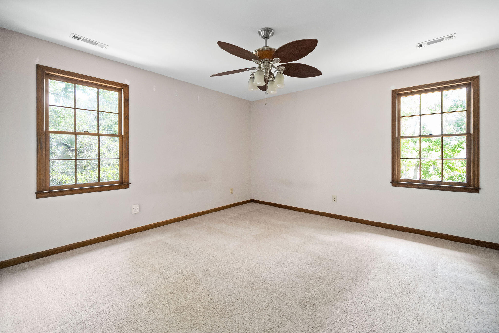 8152 Waltham Road North Charleston, SC 29406 - Photo 17 of 27 Owner Suite