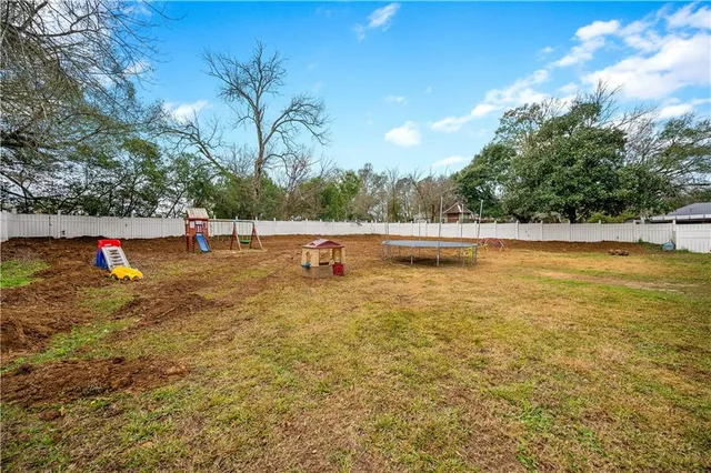 $235,000 | 467 Debellevue Drive, Marksville, LA 71351