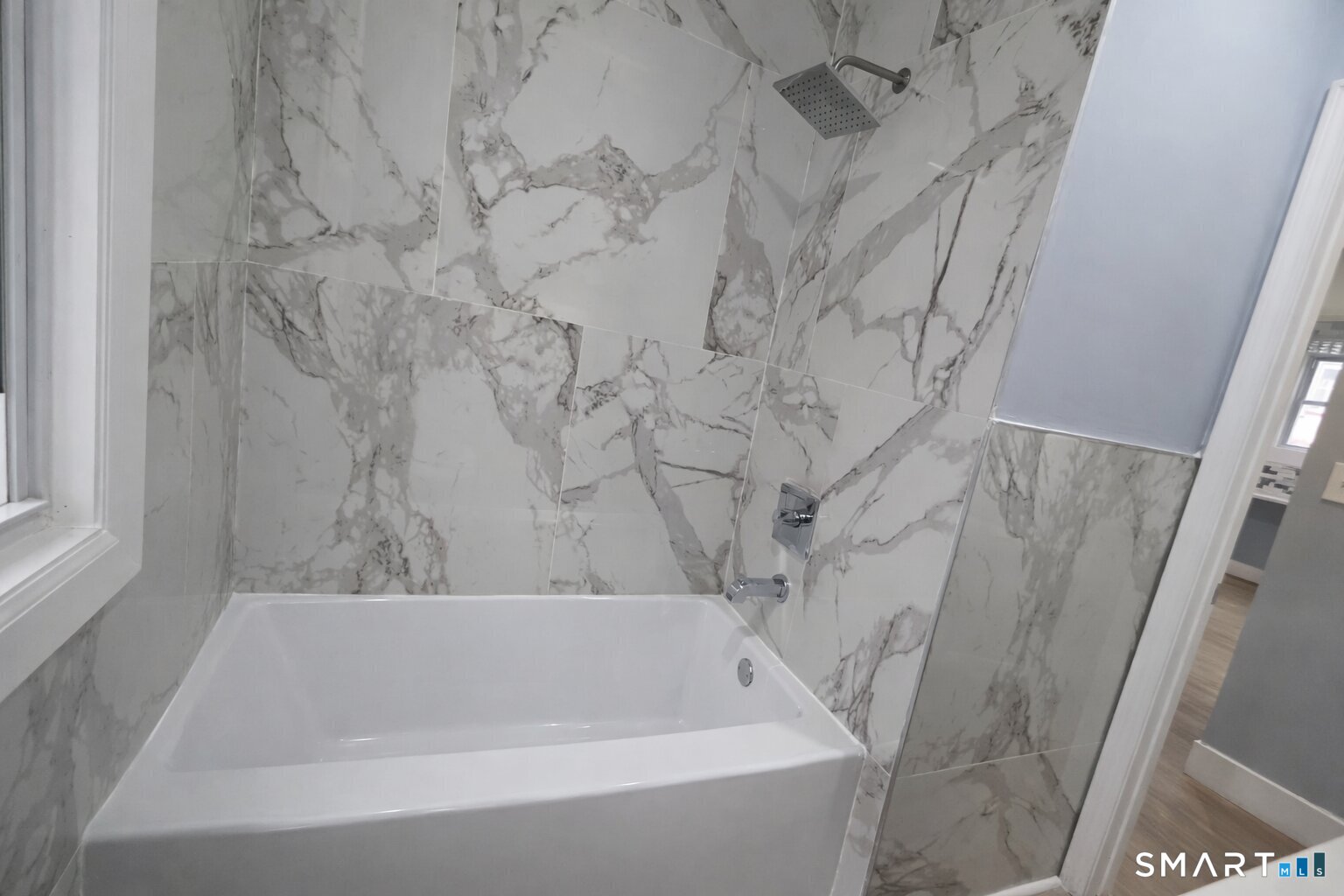 212 Platt Street Waterbury, CT 06704 - Photo 14 of 23 a bathroom with a bathtub