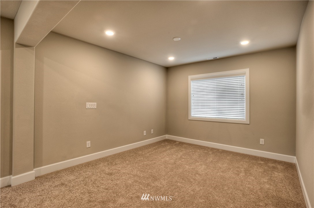 17509 40th Drive Southeast, Unit 30 Bothell, WA 98012 - Photo 21 of 24 Gallery Image 21