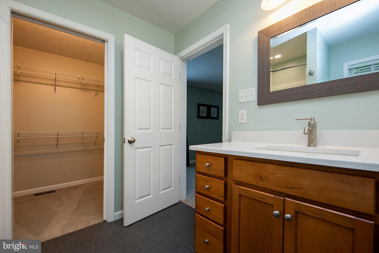 103 Longcroft Road Winchester, VA 22602 - Photo 20 of 52 Master bath with walk in closet
