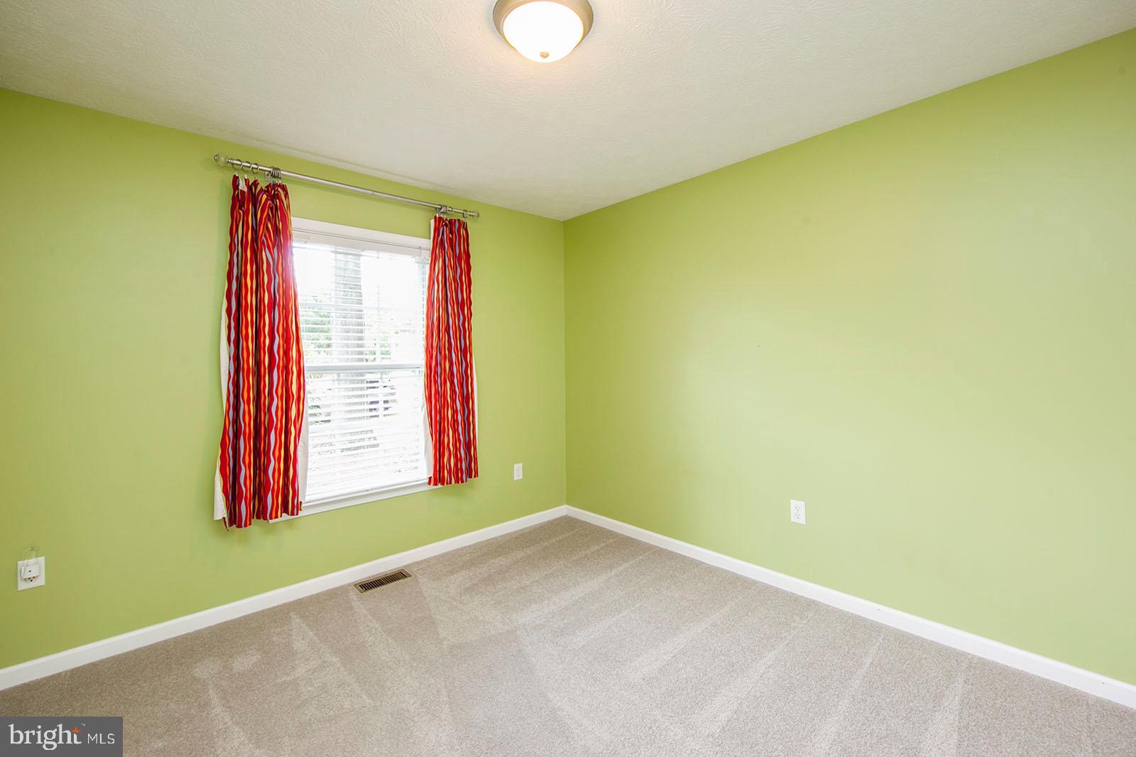 103 Longcroft Road Winchester, VA 22602 - Photo 22 of 52 2nd bedroom