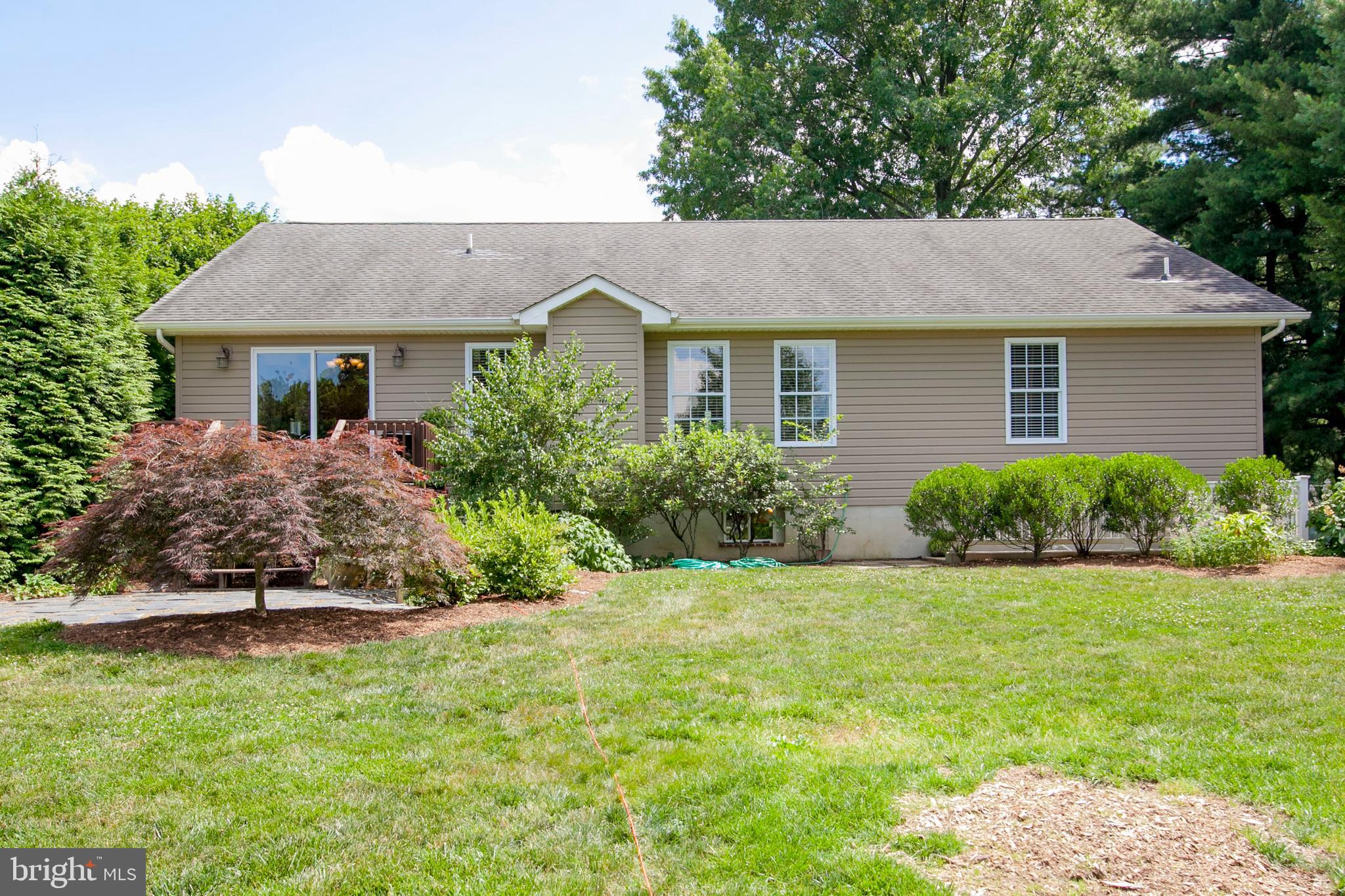 103 Longcroft Road Winchester, VA 22602 - Photo 3 of 52 Almost level lot with mature landscaping