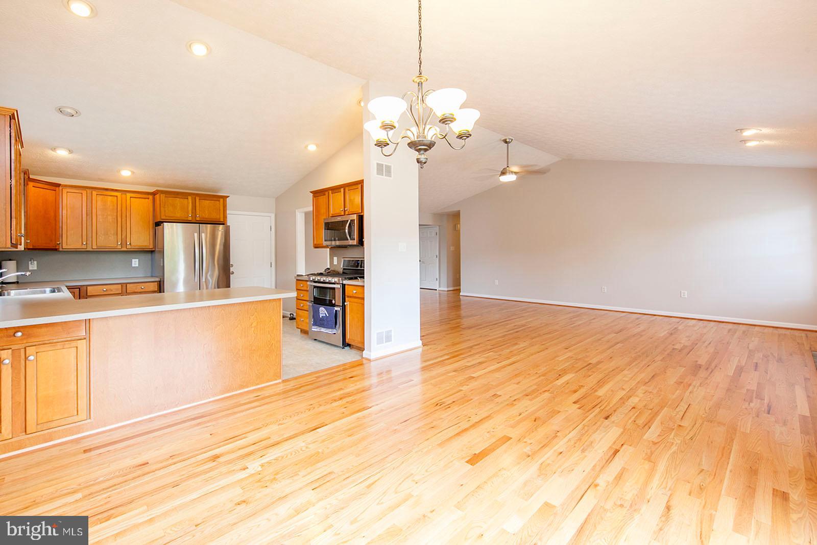 103 Longcroft Road Winchester, VA 22602 - Photo 5 of 52 Living/dining and kitchen open concept