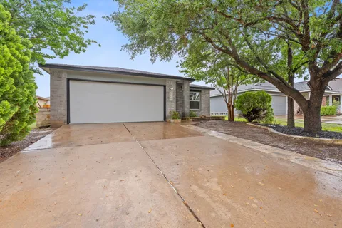 $259,000 | 114 Loryn Drive, Hutto, TX 78634