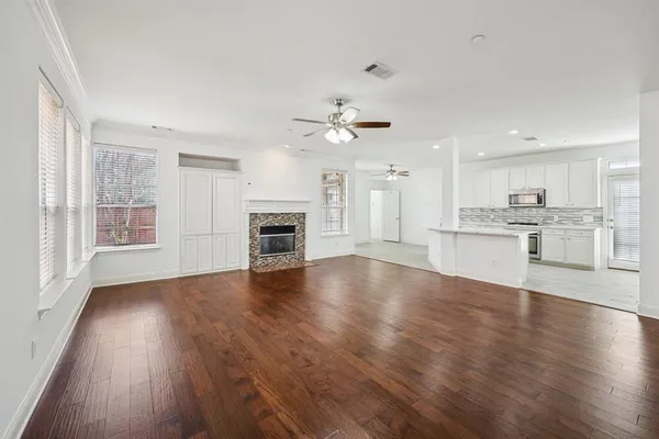 $3,100 | 8316 Charleston Street, Irving, TX 75063