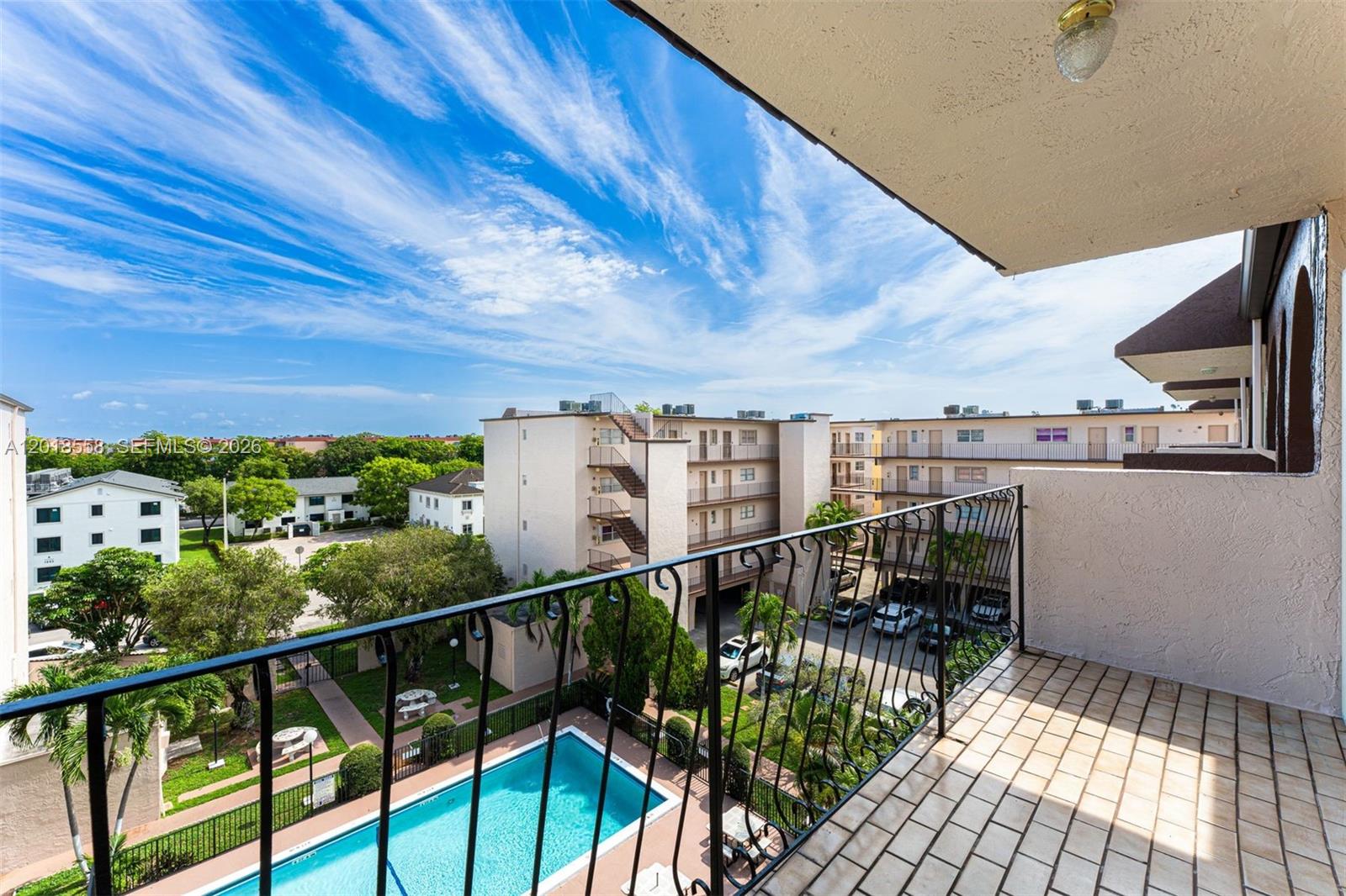 1950 West 54th Street, Unit 412 Hialeah, FL 33012 - Photo 12 of 15