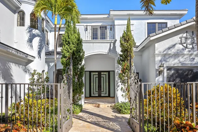 $3,550,000 | 17606 Circle Pond Court, Boca Raton, FL 33496