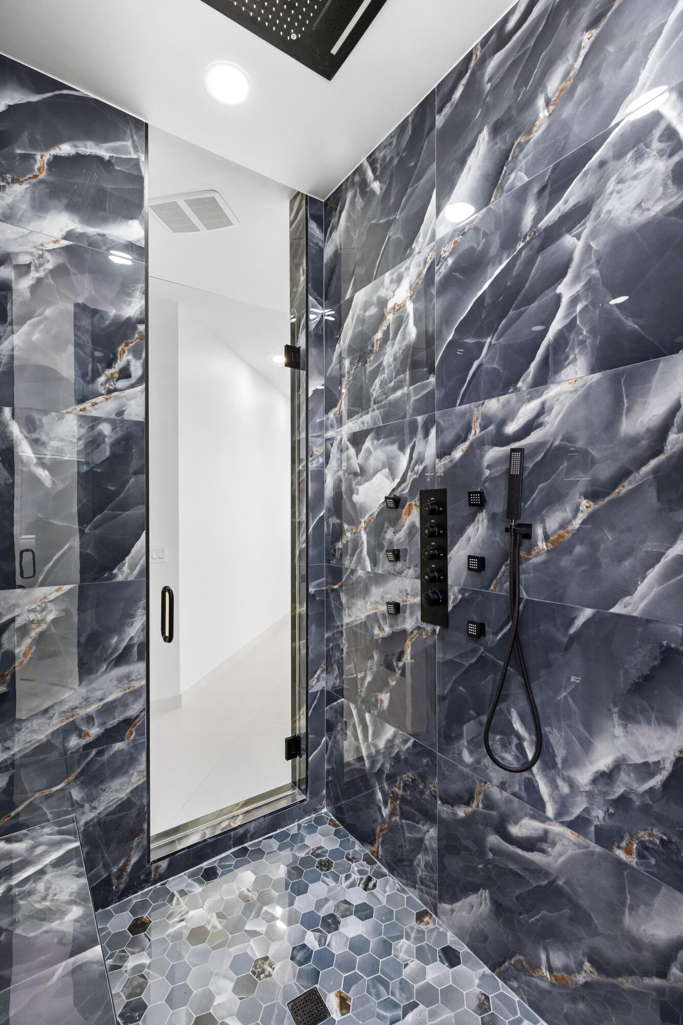 17606 Circle Pond Court Boca Raton, FL 33496 - Photo 28 of 63 Primary Bath