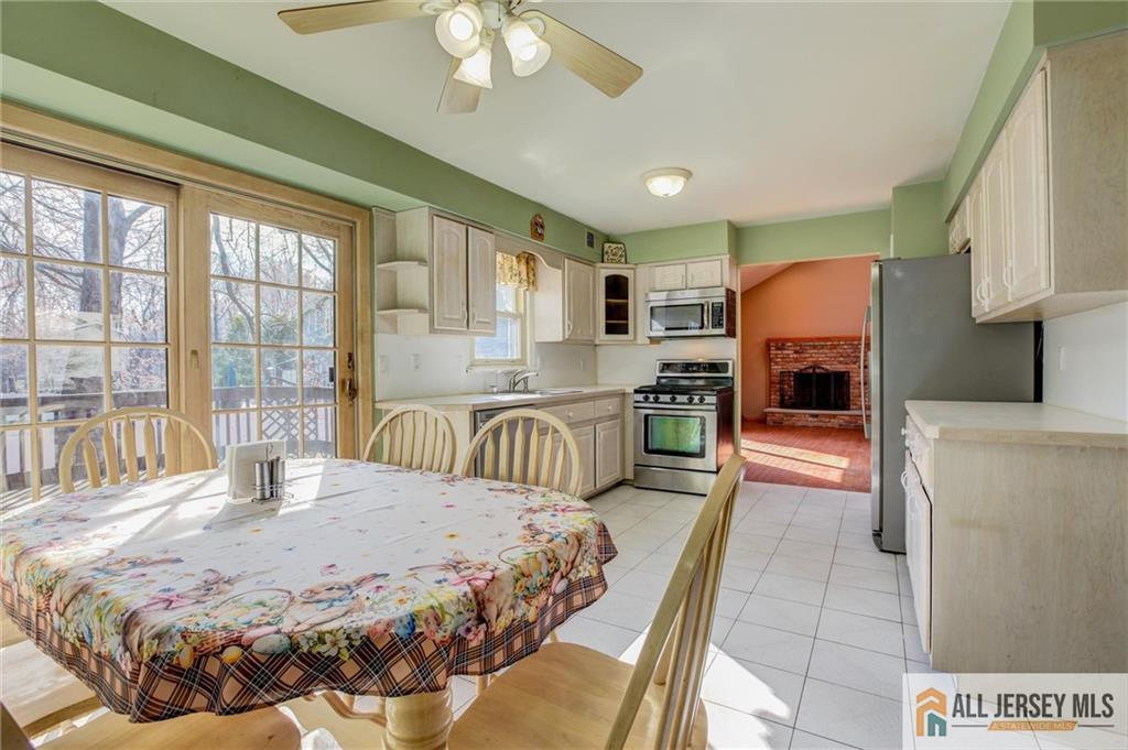 18 Warne Road Old Bridge, NJ 07747 - Photo 11 of 28