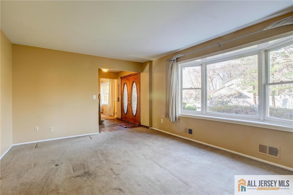 18 Warne Road Old Bridge, NJ 07747 - Photo 7 of 28