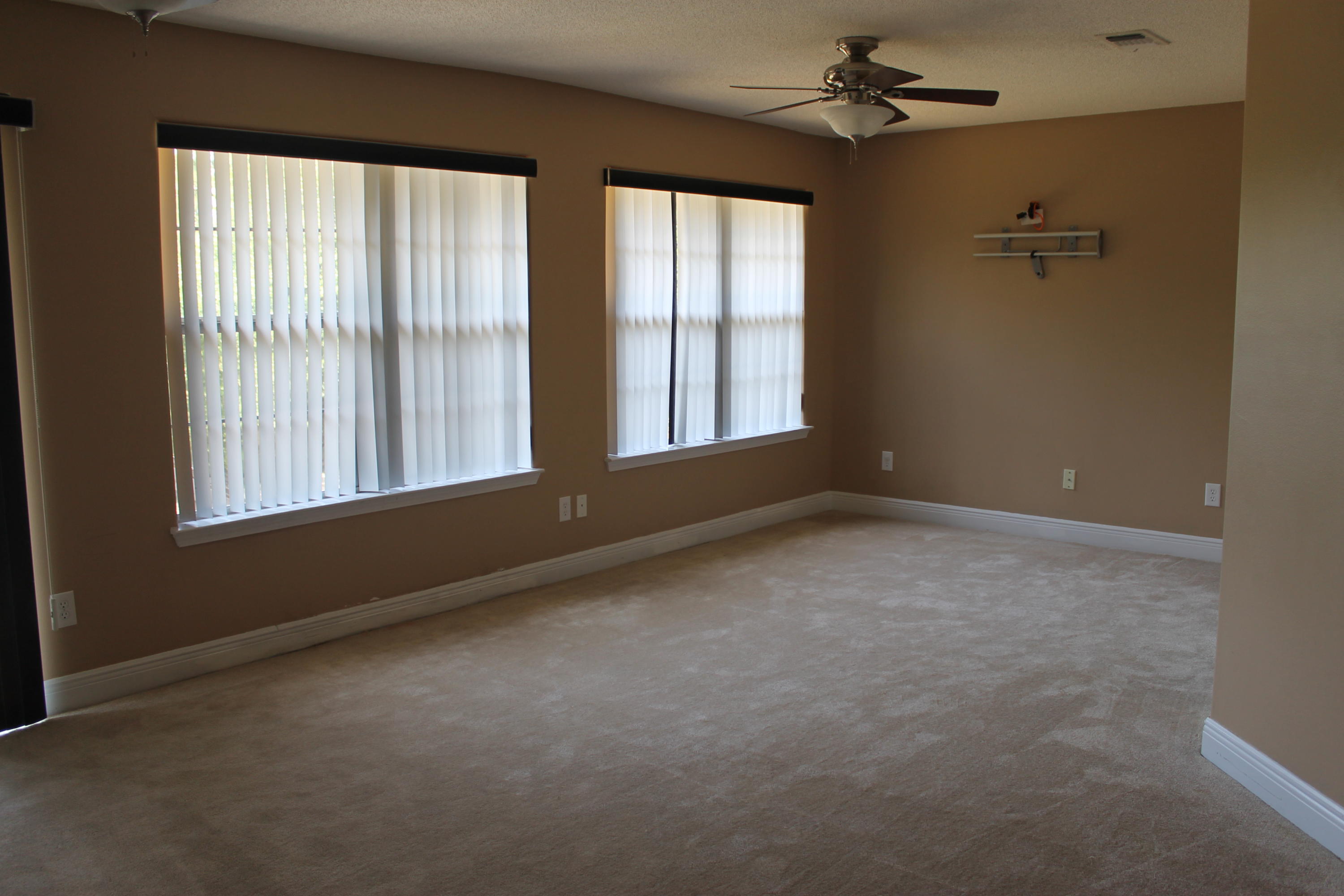 213 Foxchase Way Crestview, FL 32536 - Photo 12 of 34 an empty room with a window