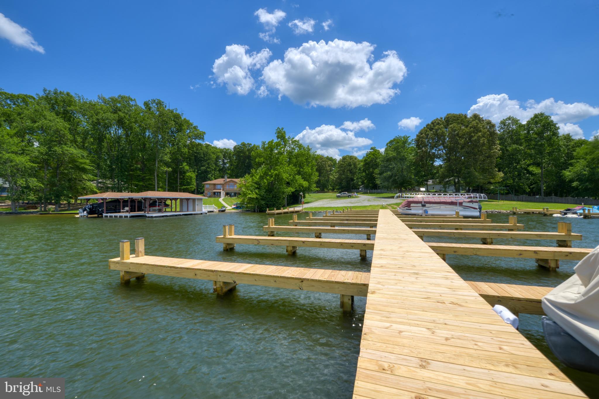 845 Elnor Road Bumpass, VA 23024 - Photo 87 of 96 Common Area Docks