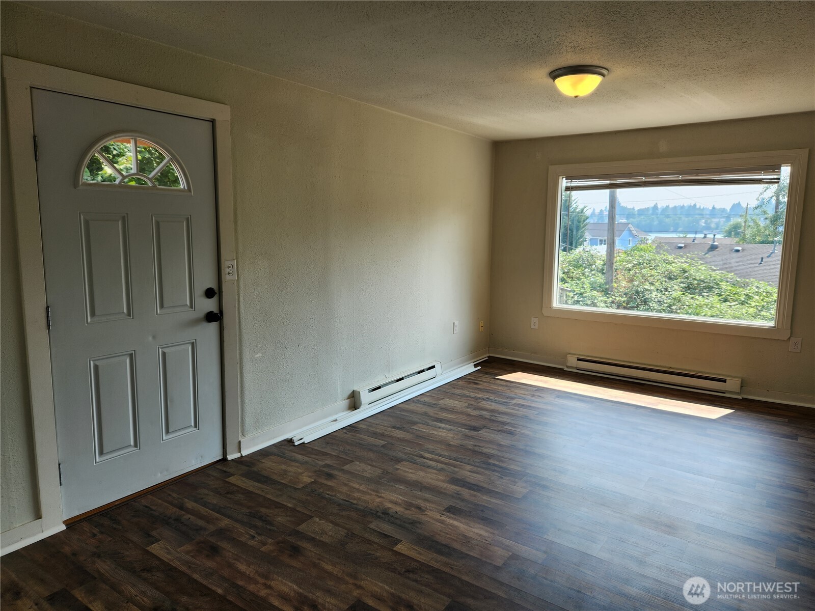 125 Acorn Street Bremerton, WA 98310 - Photo 4 of 20