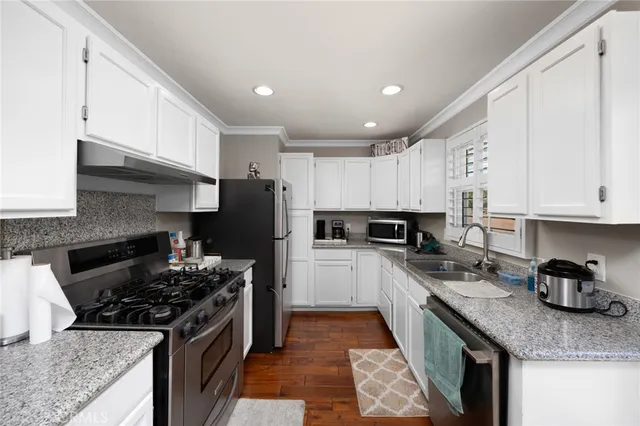 $900,000 | 5836 Trinidad Way, Buena Park, CA 90620