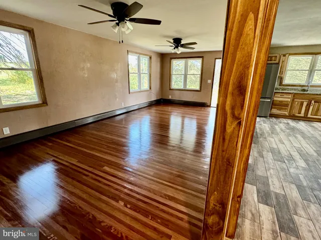 a view of an entryway with a workspace