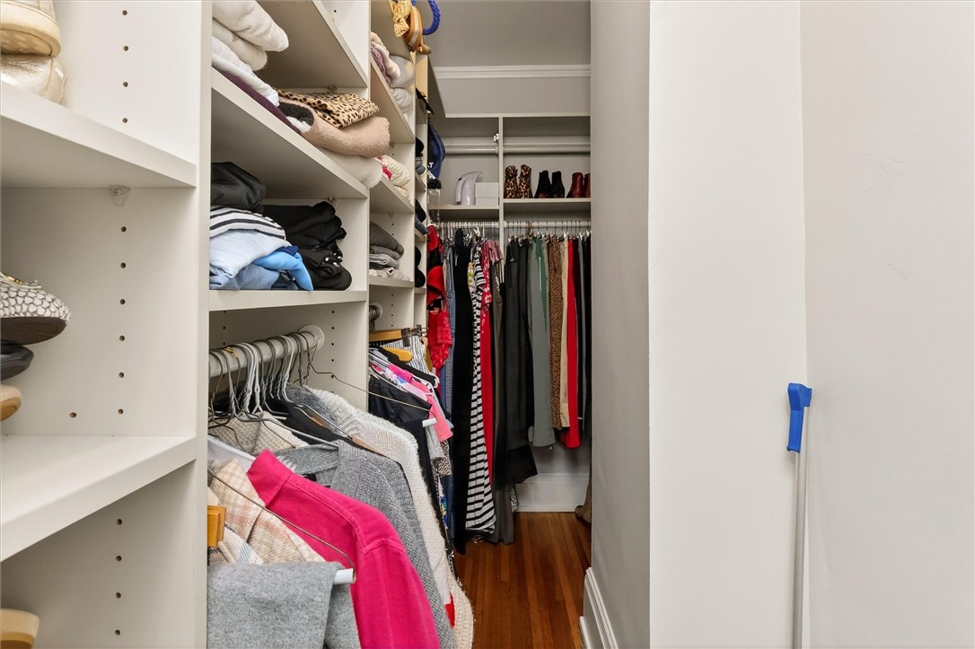 985 Harvard Street Rochester, NY 14610 - Photo 28 of 50